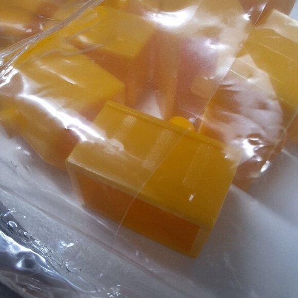 1998 Bass Fishing Monopoly Game Pieces Houses Hotels Greenbay Packers Vintage - Picture 3 of 4